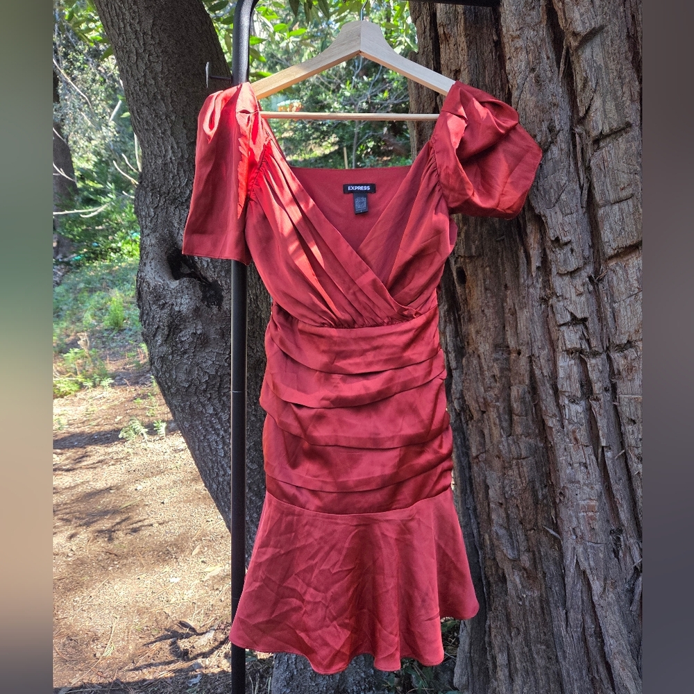 Express Pink and Orange‎ Ruched Sheath Dress
